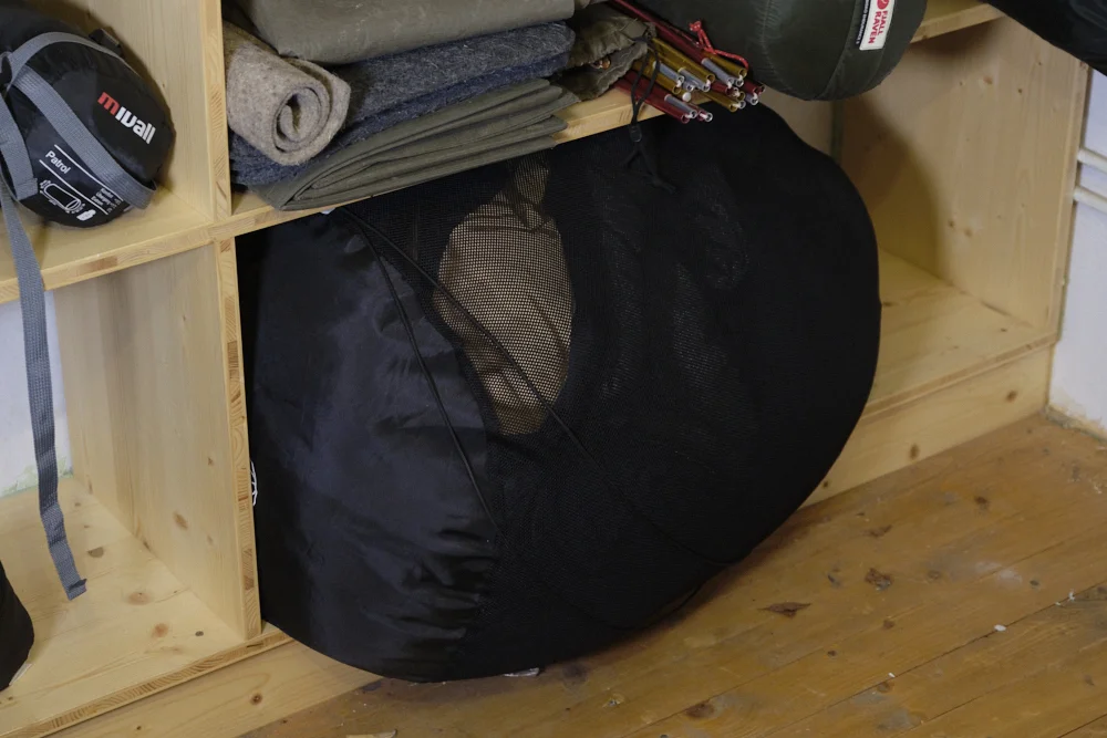 Schlafsack im Aufbewahrungssack
